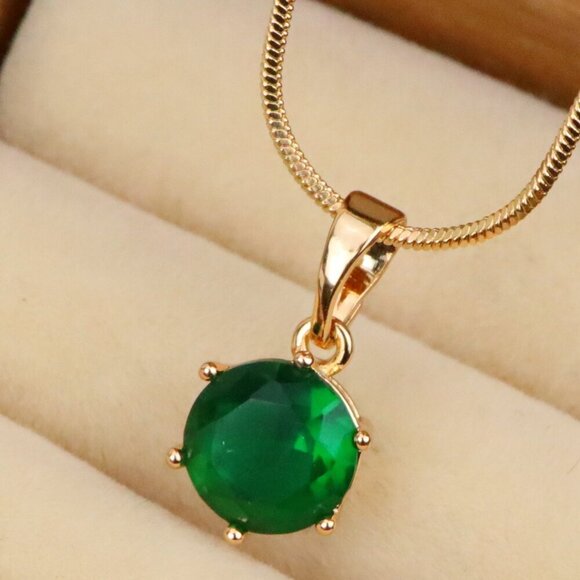 "Vibrant Green Round Pendant in Gold Plating for Elegant Everyday Wear, XPPT1675 - Picture 1 of 13